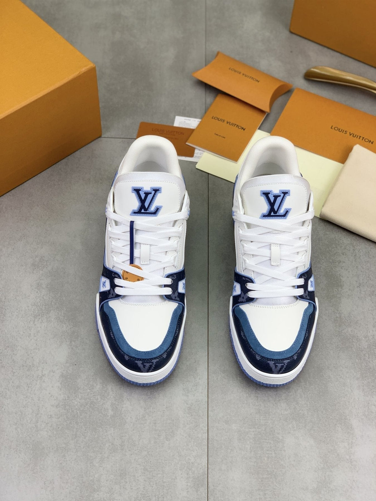 Louis Vuitton Sneakers